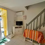 Maison Mitoyenne Climatisée Avec Terrasse Et Piscine à - Fr-1-326-474 Marseillan (Herault)